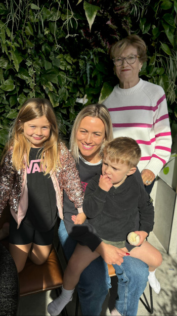 Lesley with Amy and her children [credit Amy Harris] web