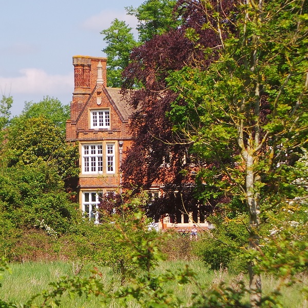 Bourn Hall Clinic circular walk