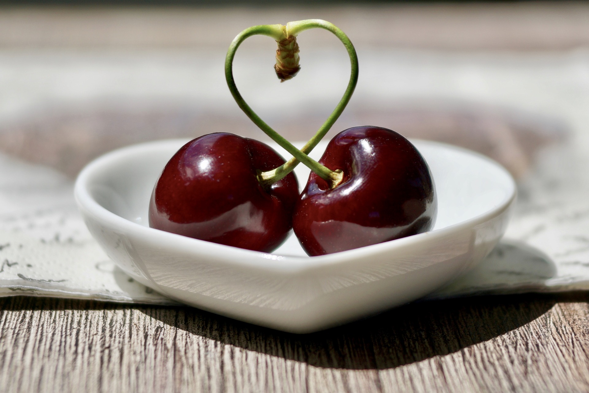 cherries-2444836_1920